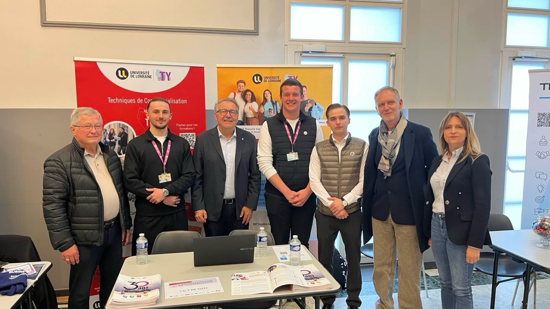 Stand BUT TC sur un salon étudiant